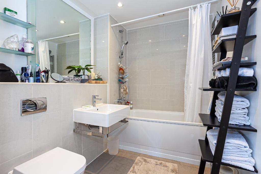 Main bathroom