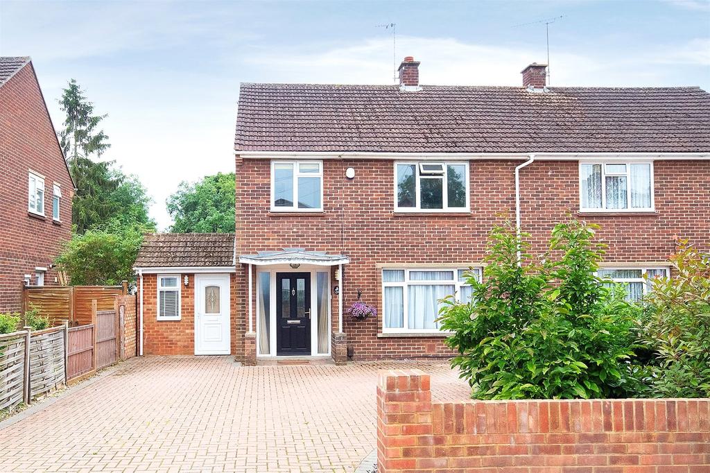 Summerleaze Road, Maidenhead... 4 bed semidetached house £650,000