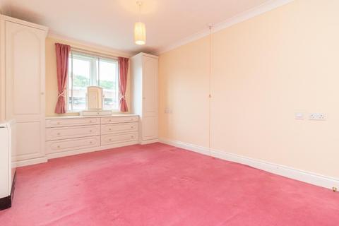 1 bedroom flat for sale - Stafford Road, Caterhan, Surrey, CR3 6TD