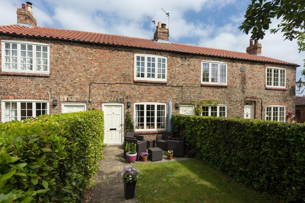 Church Street, Copmanthorpe, York, YO23 2 bed cottage £280,000
