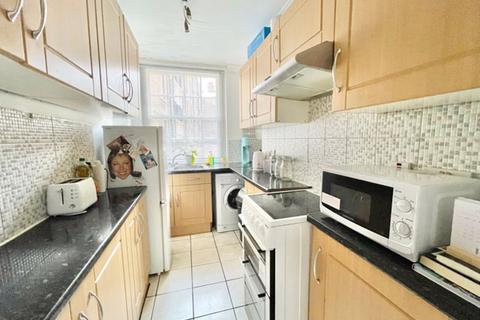 2 bedroom apartment to rent, Hannibal Road, E1