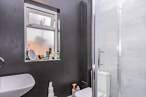63a Hide Road, Harrow, HA1 4SG