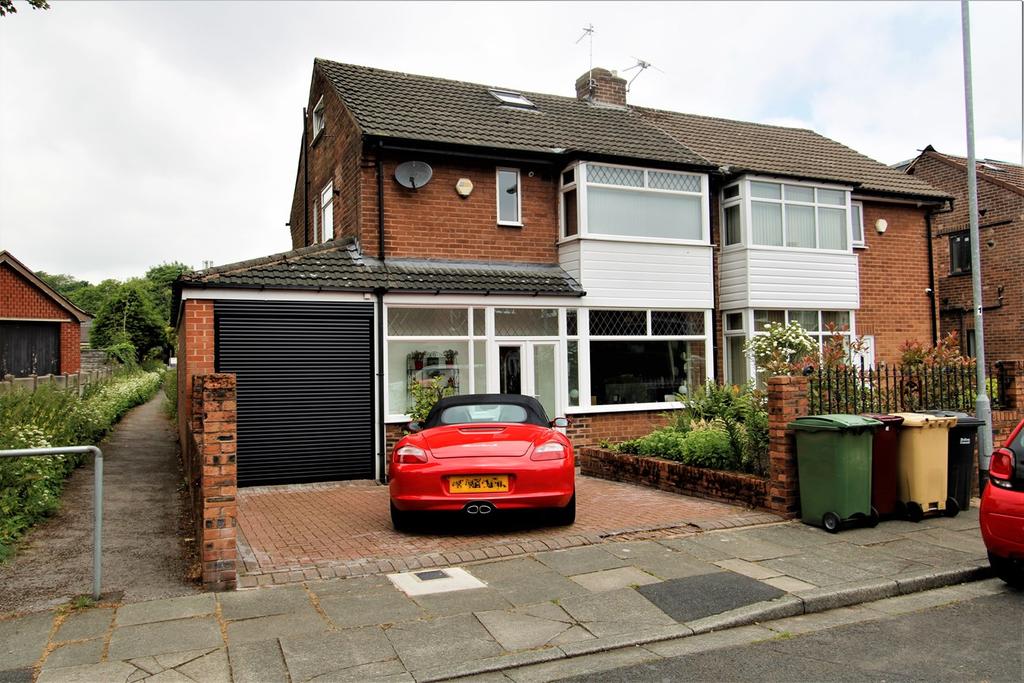 Dryburgh Avenue, Bolton, BL1 3 bed semidetached house £250,000