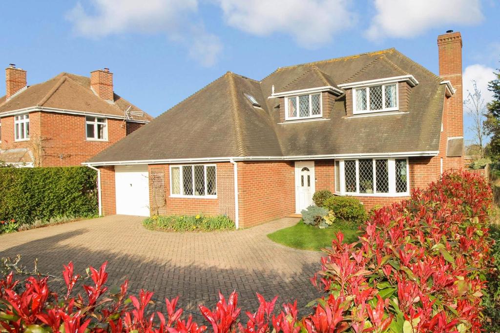 Brook Lane, Warsash 4 bed detached house £780,000