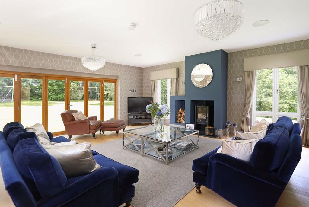Longdown Road, Farnham 7 bed detached house £2,500,000