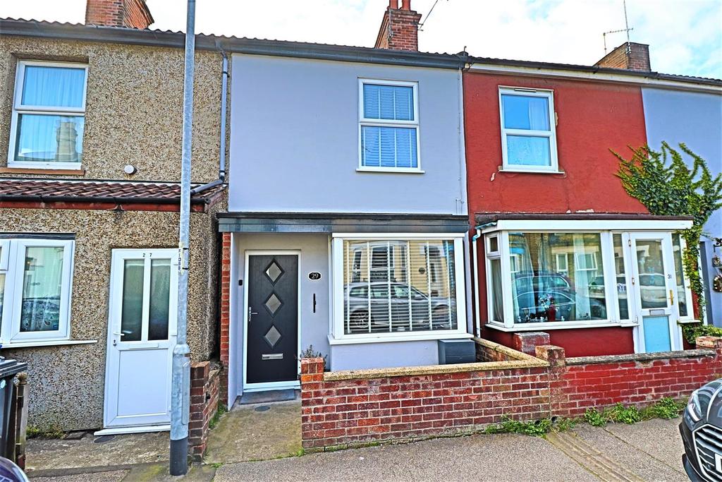 Beaconsfield Road, Lowestoft 3 bed terraced house £150,000