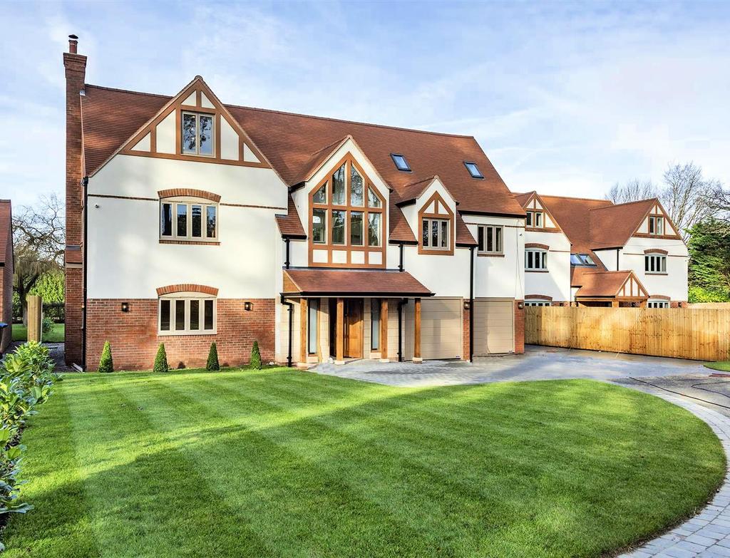 Sunningdale Main House.png