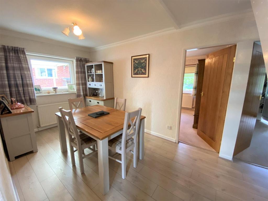 Kemple View, Clitheroe, Ribble Valley 2 bed semidetached bungalow £