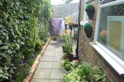 36 Temple Road, Hounslow, TW3 1XS