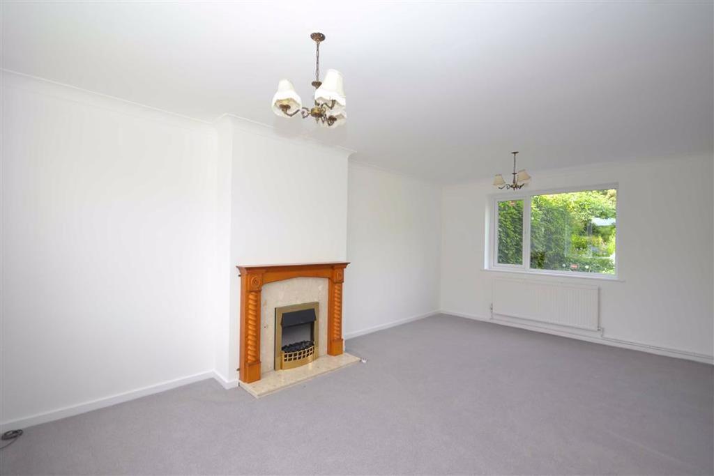 Alandale Drive, Garforth, Leeds, LS25 3 bed semidetached house £220,000