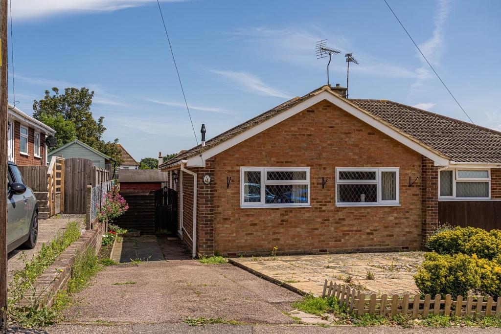 Woodrow Chase, Herne Bay 2 bed semidetached bungalow £300,000