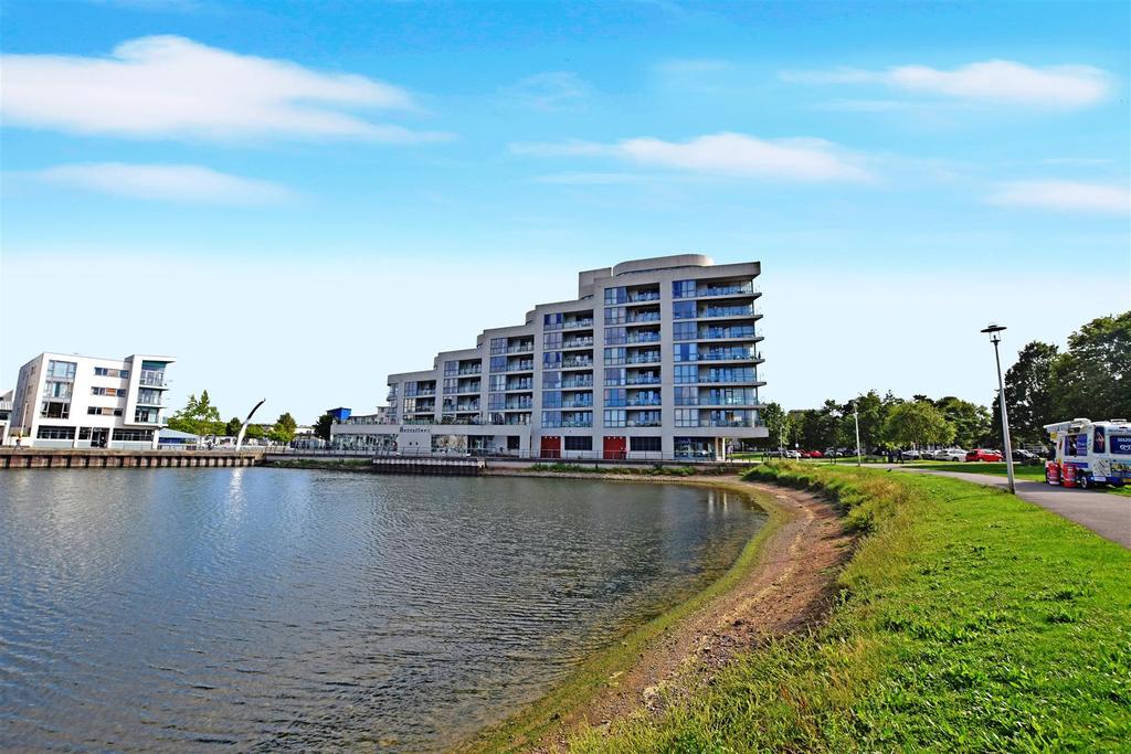 The Mirage, Portishead 2 bed flat £430,000