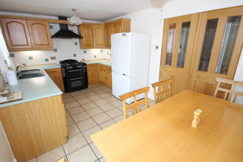 Kitchen breakfast room