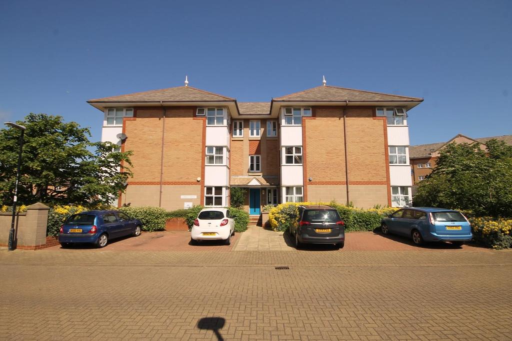 Admiral Way, Marina, Hartlepool 2 bed apartment £89,500