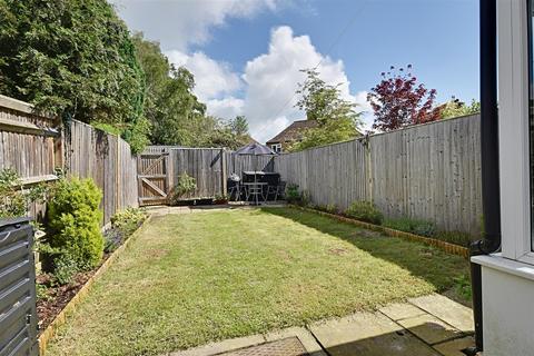 21 Quebec Close, Bexhill-on-sea, TN39 4HX