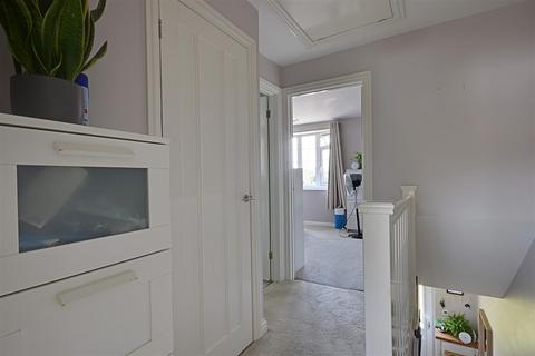 21 Quebec Close, Bexhill-on-sea, TN39 4HX