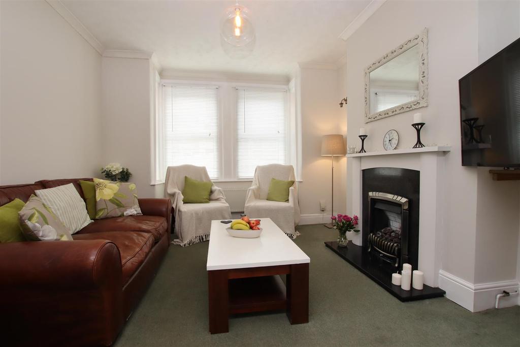Living Room.JPG