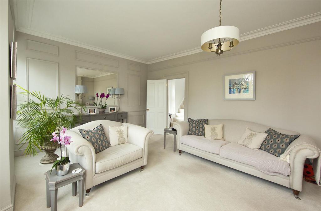Windsor Terrace, Cardiff 2 bed duplex £299,950