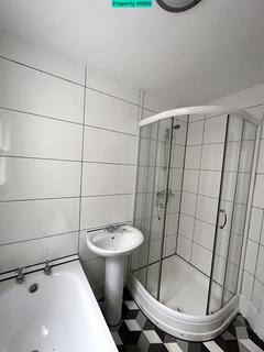 4 bedroom maisonette to rent, Waller Road, London, SE14
