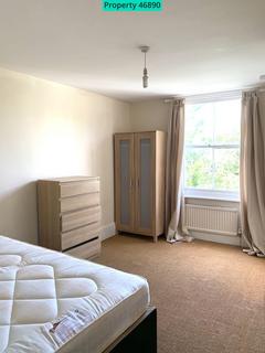 4 bedroom maisonette to rent, Waller Road, London, SE14