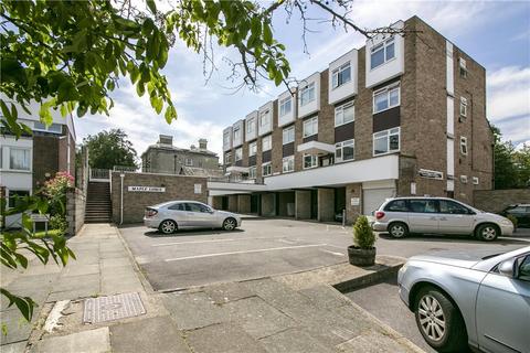 3 bedroom apartment to rent, Whitefield Close, Putney, SW15