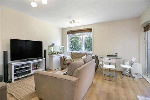 3 bedroom apartment to rent, Whitefield Close, Putney, SW15