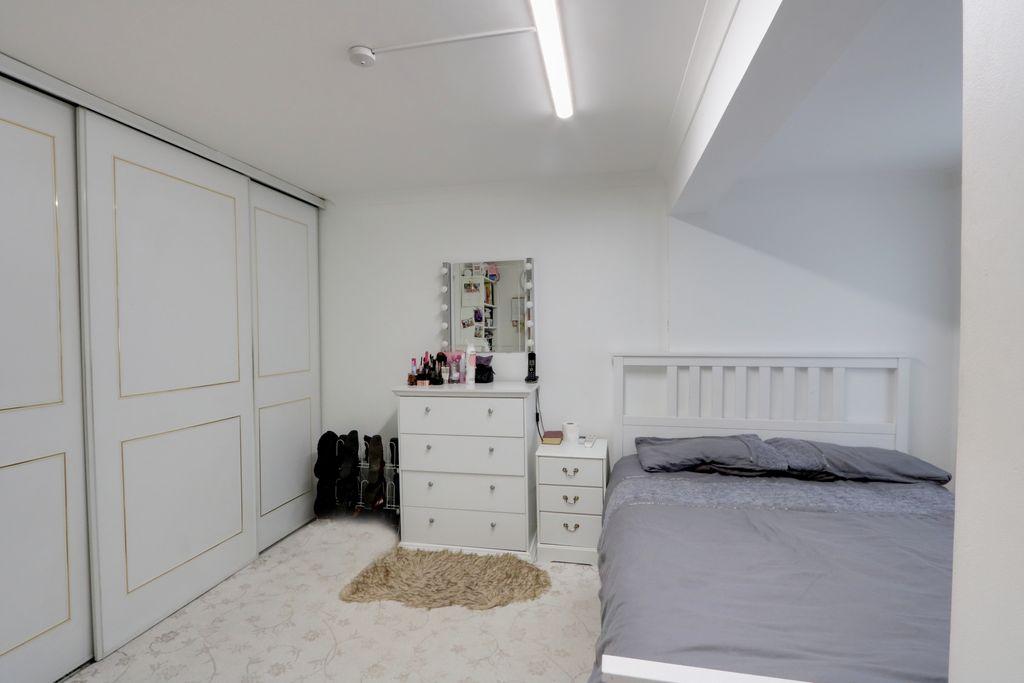 Bedroom 2 (Double)