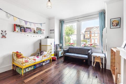 89 Birkbeck Road, Beckenham, BR3 4SW