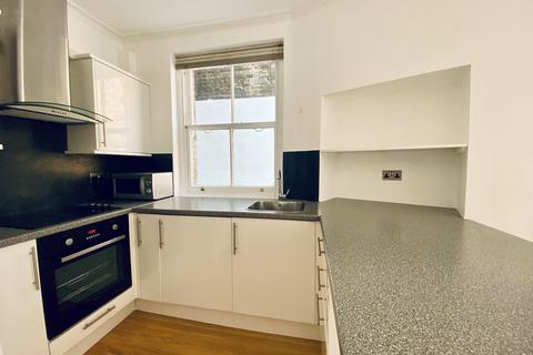 Studio to rent, Doughty Street, Bloomsbury