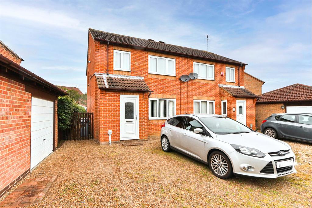 Brandon Way, Kingswood, Hull, HU7 3 bed semidetached house £145,000
