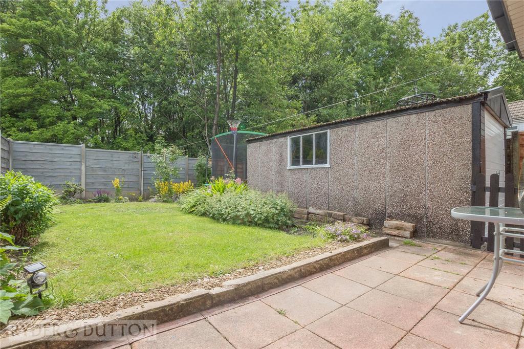 Hereford Way, Middleton, Manchester, M24 3 bed semidetached house £