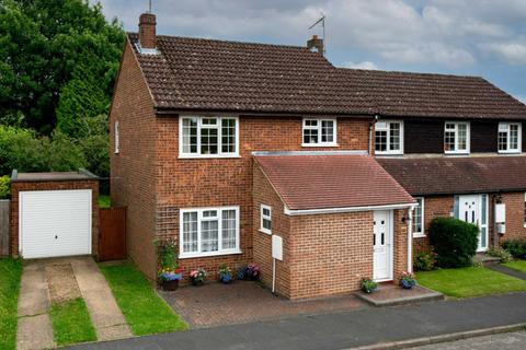 13 Pembridge Road, Bovingdon, Hemel Hempstead, HP3 0QJ