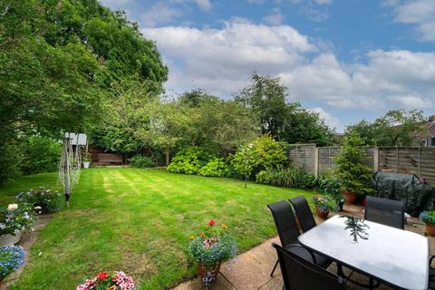 13 Pembridge Road, Bovingdon, Hemel Hempstead, HP3 0QJ