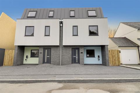 4 bedroom semi-detached house for sale - Station Mews, Priory Yard, Launceston, Cornwall, PL15