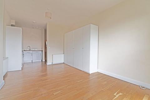 undefined, Woodlands Road, Redhill