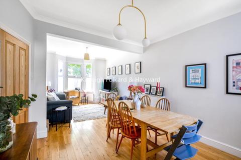 70 Watcombe Road, London, SE25 4UZ