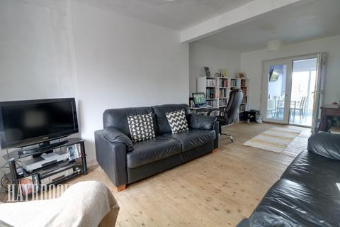 41 Basegreen Avenue, Gleadless, Sheffield, S12 3FA