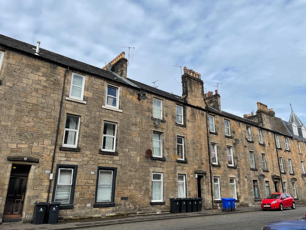 Bruce Street, Stirling Town, Stirling, FK8 2 bed flat £800 pcm (£185 pw)