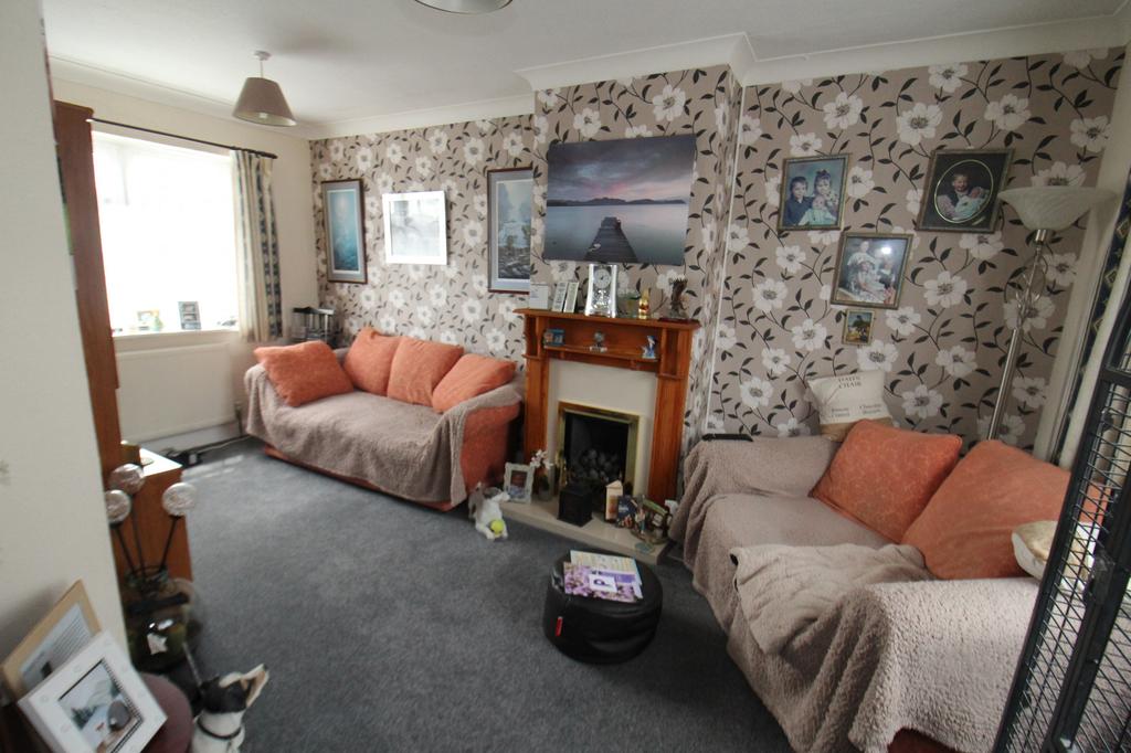 Pickwick Crescent, Rochester, Kent... 3 bed terraced house £275,000