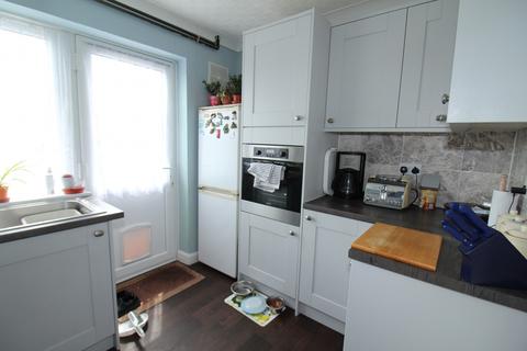 28 Pickwick Crescent, Rochester, ME1 2HZ