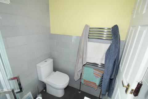 28 Pickwick Crescent, Rochester, ME1 2HZ