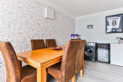 4 Ascott Close, Hull, HU4 6EQ