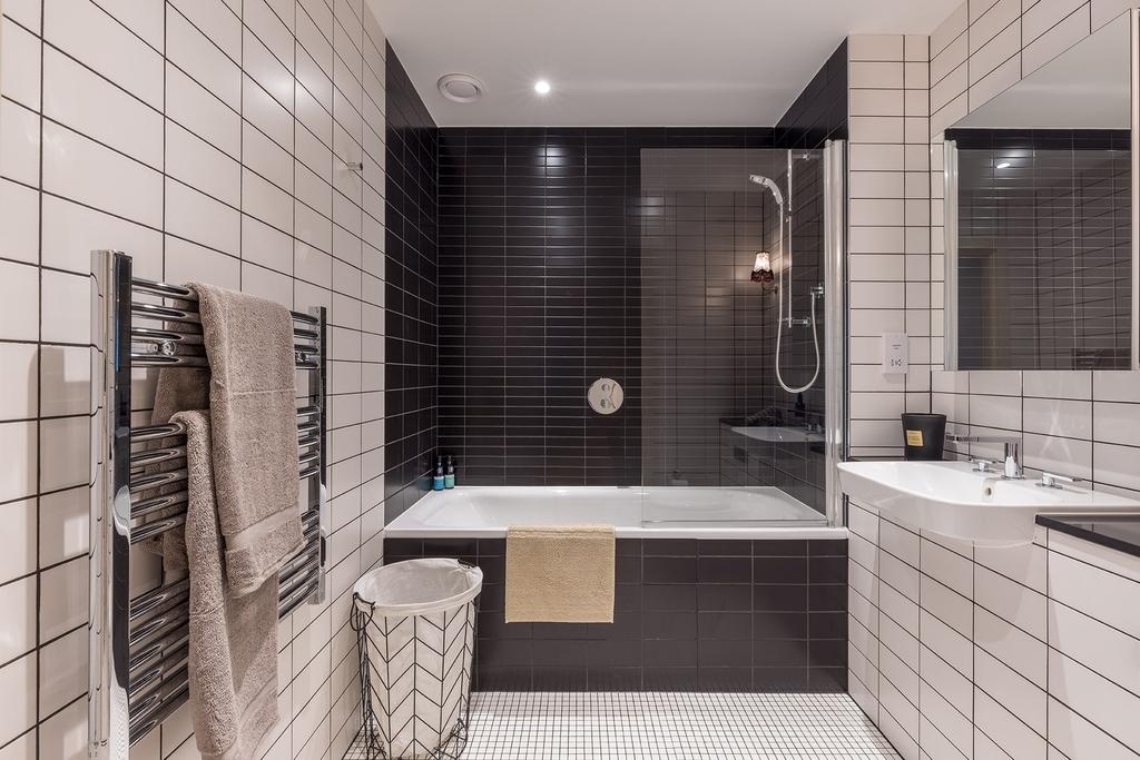 21 06 02 QL Robinson Apt703 017 1920px-min.jpg
