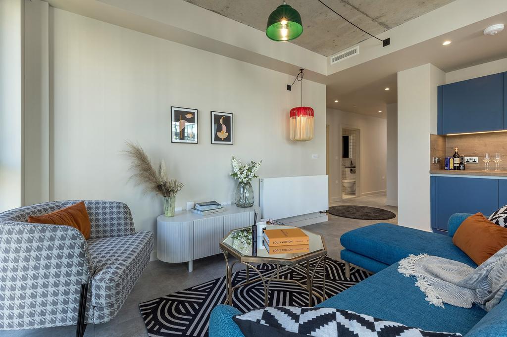 21 06 02 QL Robinson Apt703 008 1920px-min.jpg