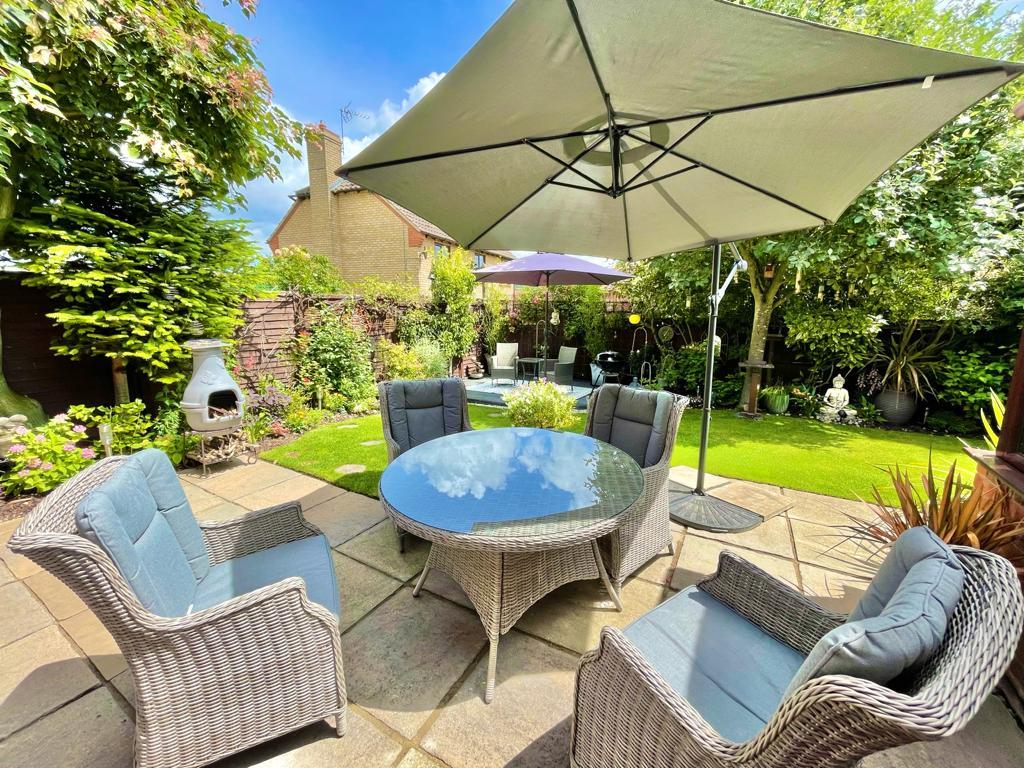Scholey Close, Halling, Kent, ME2 1JZ 3 bed detached house £480,000