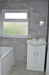 2 bedroom apartment to rent, Vicarage Farm Road, Hounslow, Greater London, TW5