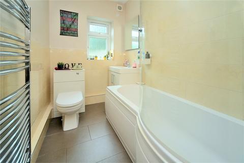 12 Maple Way, Coulsdon, CR5 3RN