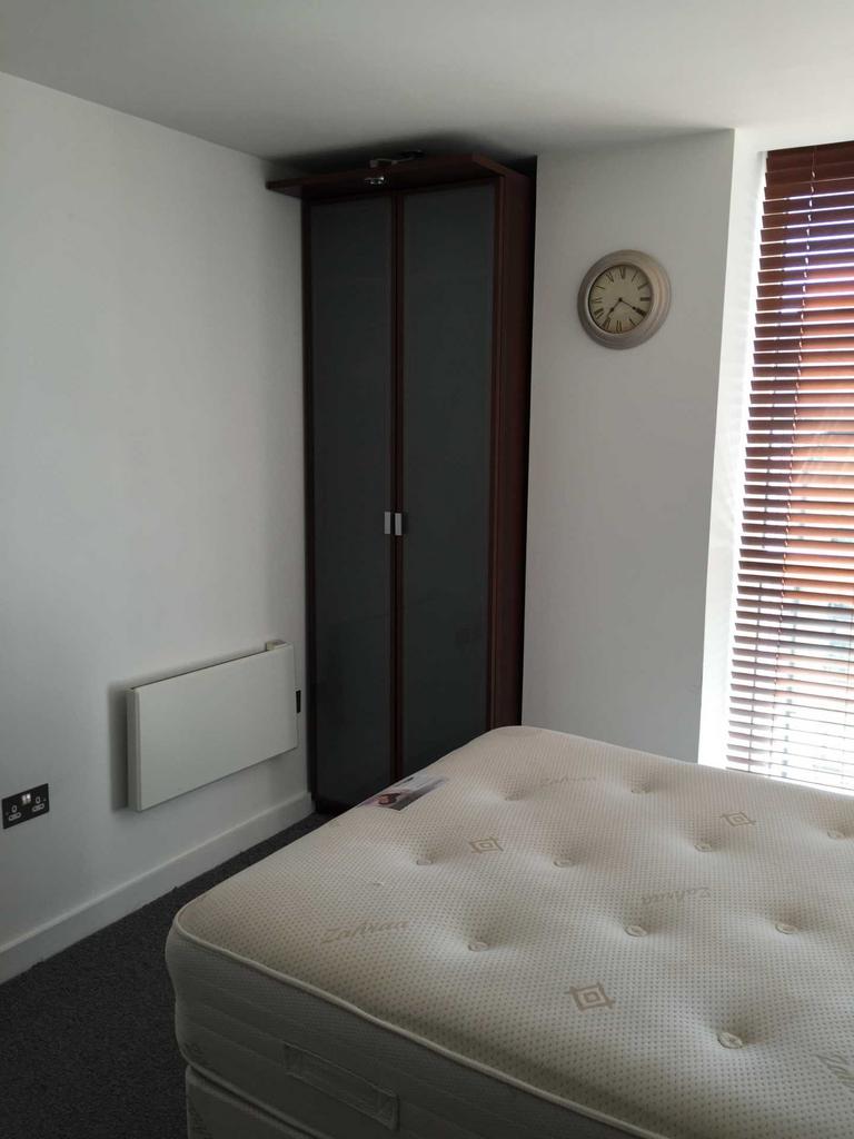 Admiral House, Cardiff 1 bed apartment to rent £1,050 pcm (£242 pw)