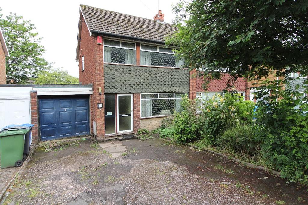 Cannock Road, Featherstone... 3 bed semidetached house £140,000