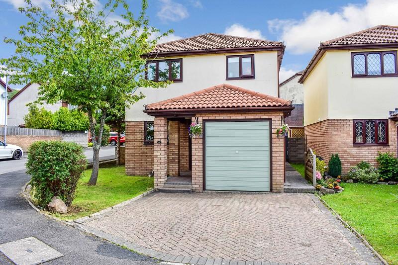 Woodstock Gardens, Pencoed, Bridgend... 4 bed detached house £259,950